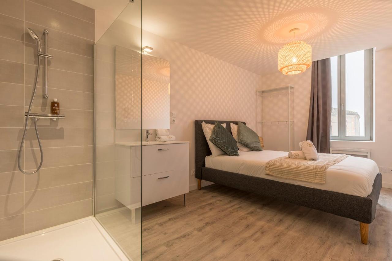 Atypique - 2 Chambres Avec Salles De Bains, Cuisine Equipee, Parking Gratuit กาสเตลซาร์ราแซ็ง ภายนอก รูปภาพ